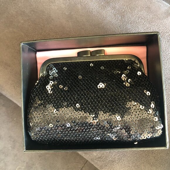 ANGEL FOREVER VICTORIA'S SECRET BEAUTIFUL BLK/SILVER COIN PURSE NEW IN BOX - Picture 2 of 7